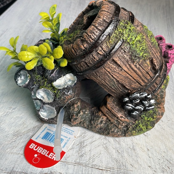 Top Fin Fish Aquarium Bubbler New With Tags Barrell With Coral Plastic Plants - Picture 2 of 3